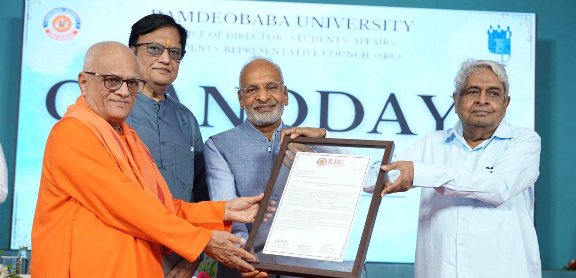 Chief Guest Swami Raghavendranandaji Maharaj, Dr. S. S. Mantha Chancellor, Ramdeobaba University and Dr. P. Paldiwal, Vice Chairman, Shri Ramdeobaba Sarvajanik Samiti, felicitating Padma Shri awardee Shri SatyanarayanNuwal by presenting him with a Citation Scroll (Man Patra) in recognition of his outstanding contributions to society.